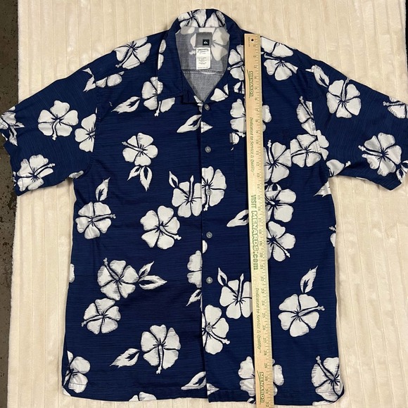 Quiksilver XL Blue/White Floral Flower Hibiscus Button Up Hawaiian Shirt - Picture 2 of 6